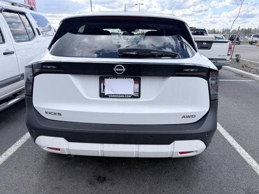 Fresh Powder 2025 Nissan Kicks SV