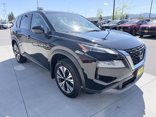 Black 2022 Nissan Rogue SV