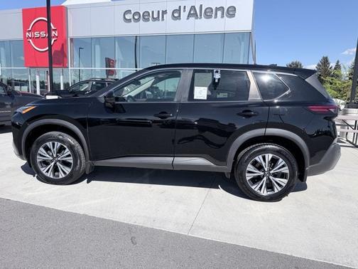 Black 2022 Nissan Rogue SV
