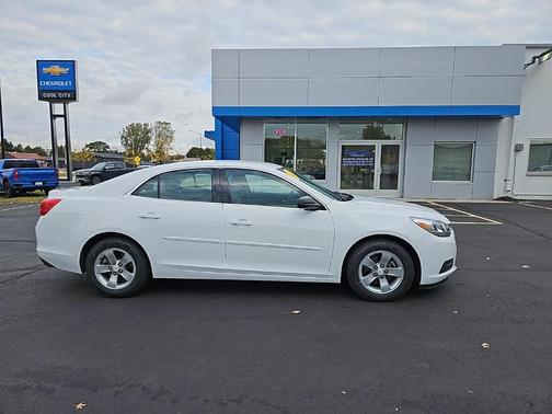 2015 Chevrolet Malibu 1LS
