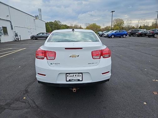 2015 Chevrolet Malibu 1LS