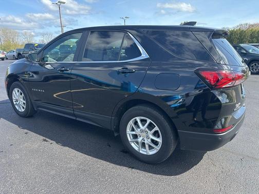 Mosaic Black Metallic 2024 Chevrolet Equinox 1LT