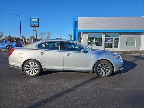2014 Lincoln MKS Base