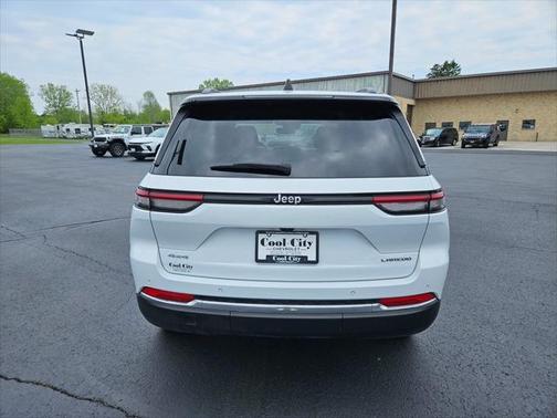 2023 Jeep Grand Cherokee Laredo