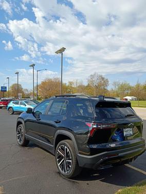 Mosaic Black Metallic 2026 Chevrolet Equinox AWD RS