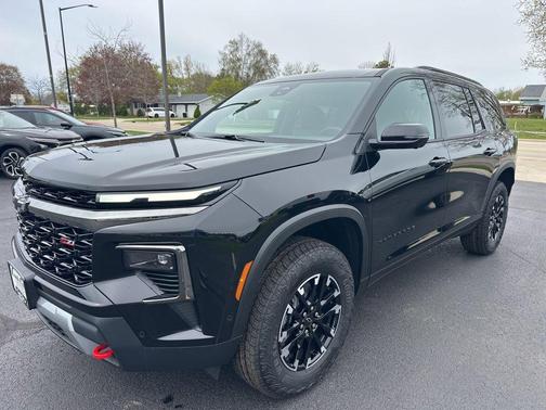 Mosaic Black Metallic 2026 Chevrolet Traverse AWD Z71