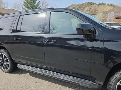 2024 Chevrolet Suburban RST