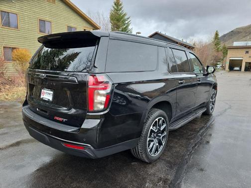 2024 Chevrolet Suburban RST