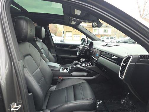 2019 Porsche Cayenne Cayenne