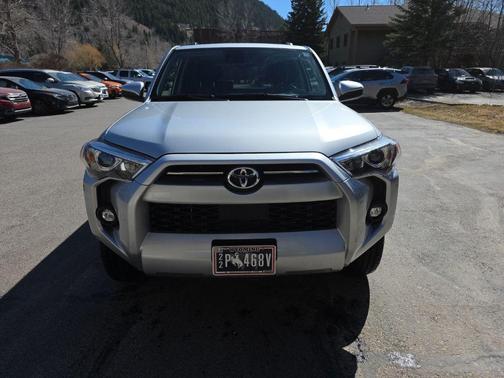 2024 Toyota 4Runner SR5