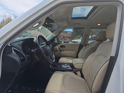 Aspen White TriCoat Pearl 2022 Nissan Armada Platinum 4WD