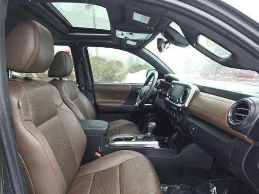 2022 Toyota Tacoma Limited