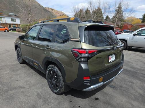 Autumn Green Metallic 2026 Subaru Forester Wilderness