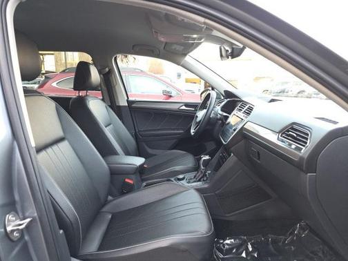 2023 Volkswagen Tiguan 2.0T SE 4MOTION