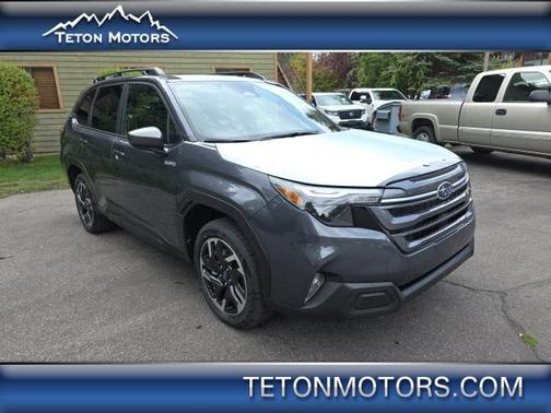 2025 Subaru Forester Hybrid Premium