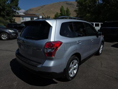 2014 Subaru Forester 2.5i Touring