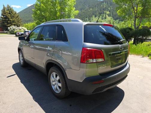2011 Kia Sorento LX