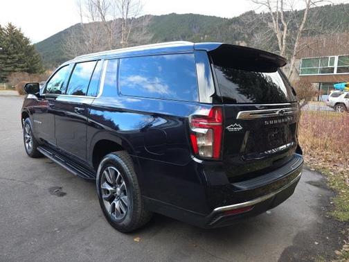 2023 Chevrolet Suburban LS
