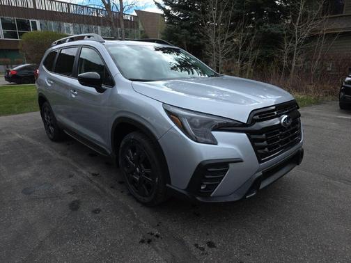 Ice Silver Metallic 2026 Subaru Ascent Onyx Edition Touring 7-Passenger
