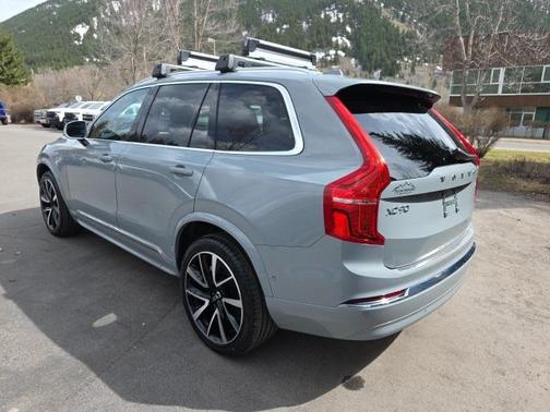 2024 Volvo XC90 B6 Ultimate Bright Theme 7-Seater