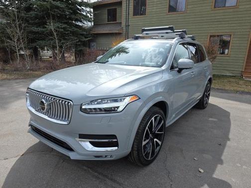 2024 Volvo XC90 B6 Ultimate Bright Theme 7-Seater