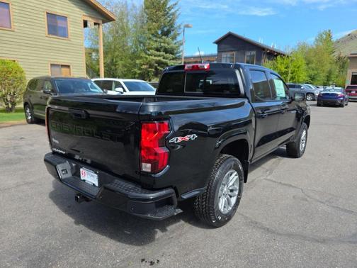 Black 2026 Chevrolet Colorado LT