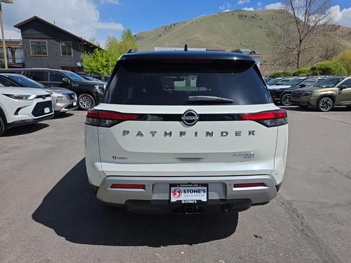 Gray Metallic 2023 Nissan Pathfinder Platinum 4WD