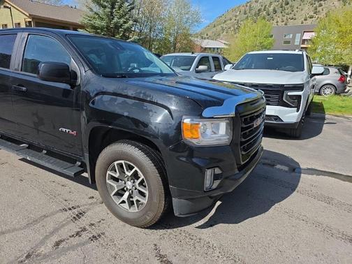 Onyx Black 2022 GMC Canyon AT4