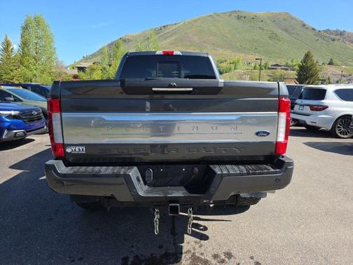 Magnetic Metallic 2019 Ford F-350 Platinum