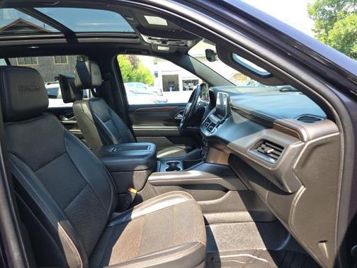 2022 Chevrolet Suburban 4WD High Country