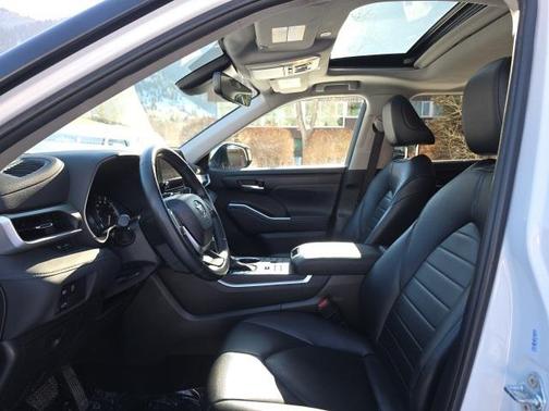 2024 Toyota Highlander XLE