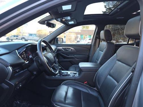 2024 Chevrolet Traverse Premier