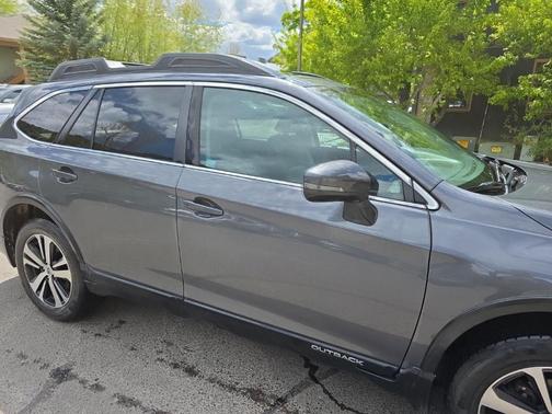 Magnetite Gray Metallic 2018 Subaru Outback 2.5i Limited