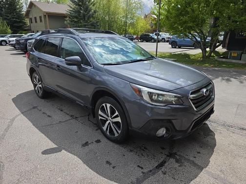Magnetite Gray Metallic 2018 Subaru Outback 2.5i Limited