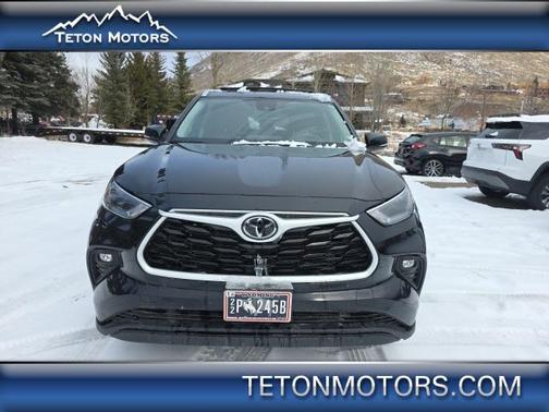 2024 Toyota Highlander XLE