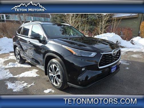 2024 Toyota Highlander XLE