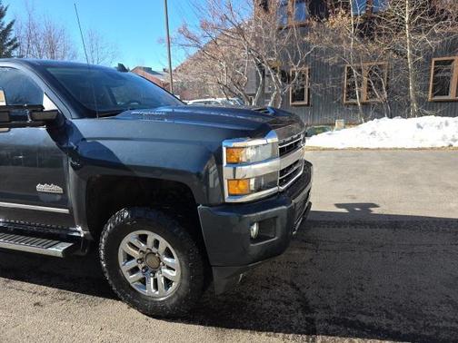 2019 Chevrolet Silverado 3500 High Country