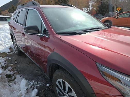 2025 Subaru Outback Premium