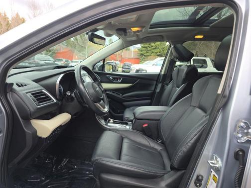 Ice Silver Metallic 2021 Subaru Ascent Limited 8-Passenger