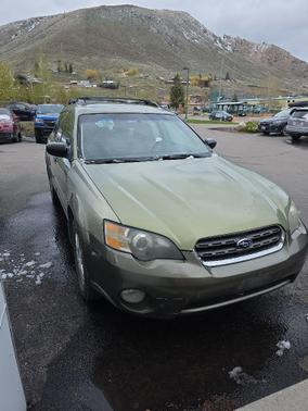 Willow Green Opal/Moss Green Metallic 2005 Subaru Outback 2.5 i