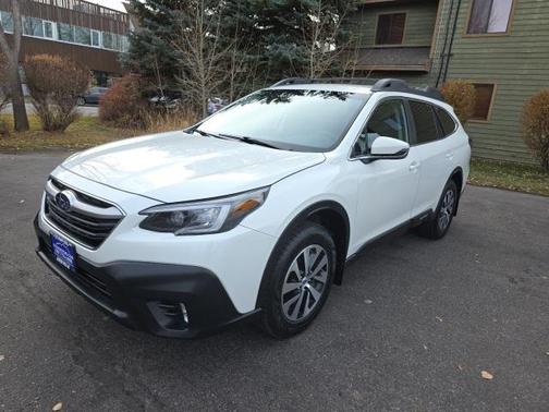 2022 Subaru Outback Premium