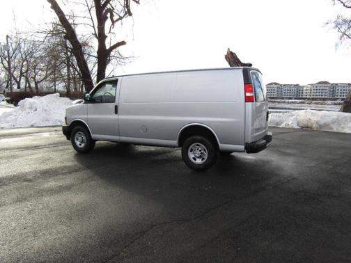 2022 Chevrolet Express 2500 Work Van