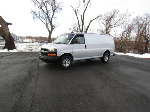 2022 Chevrolet Express 2500 Work Van