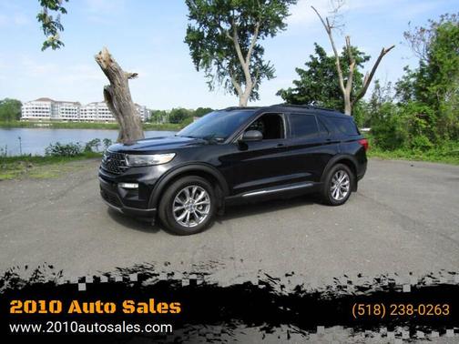 Black 2020 Ford Explorer XLT