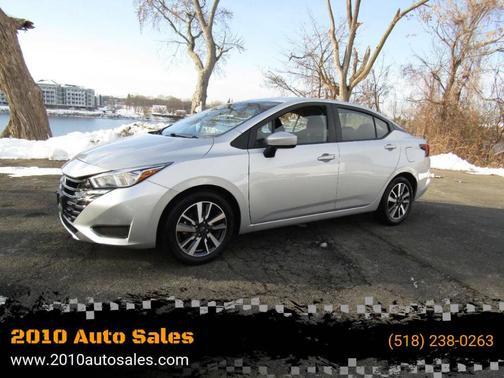 2023 Nissan Versa 1.6 SV