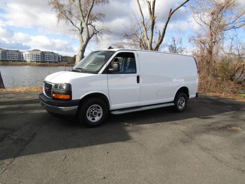 2023 GMC Savana 2500 Work Van