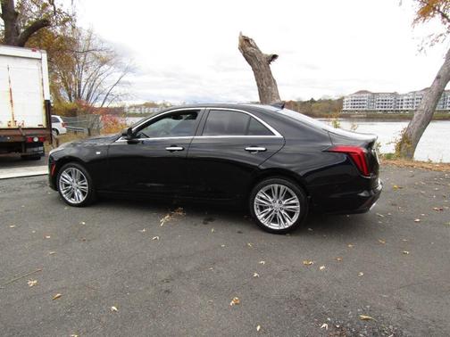 2021 Cadillac CT4 Premium Luxury