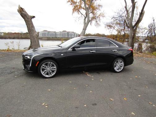 2021 Cadillac CT4 Premium Luxury