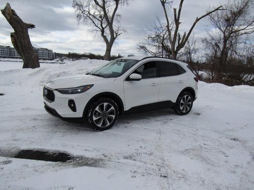 2024 Ford Escape Platinum