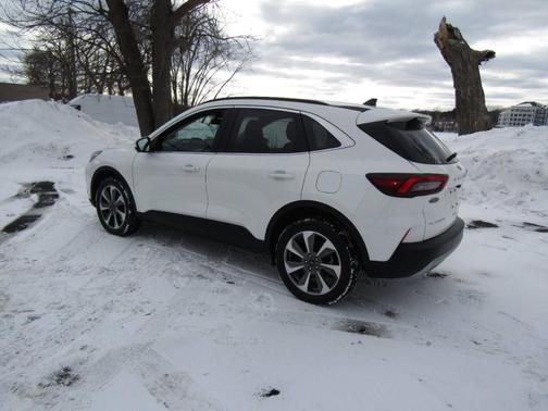 2024 Ford Escape Platinum